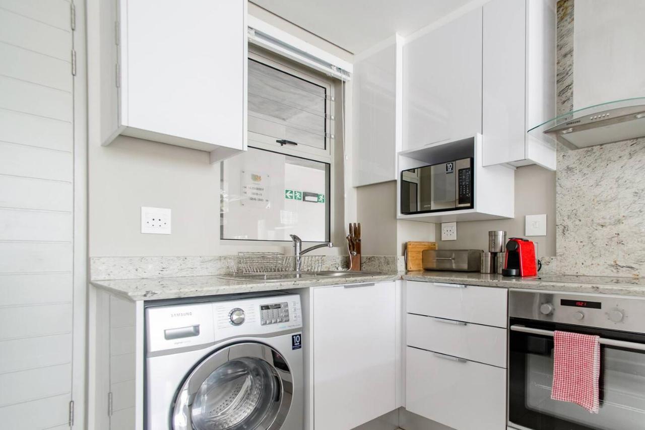 Lux Andringa Walk Apartments สเตลเลนบอช ภายนอก รูปภาพ